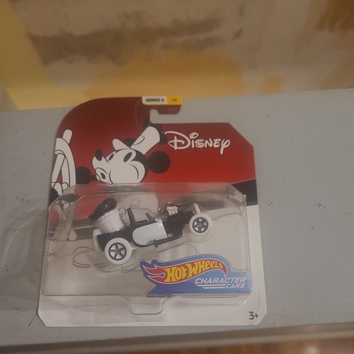 Hot wheels disney - hot,