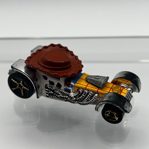 Hot wheels disney pixar toy - hot,