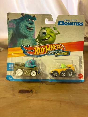 Hot wheels racer verse twin - racer,