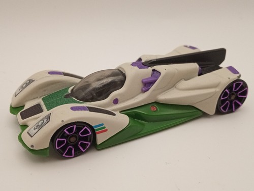 Hot wheels die - hot, disney